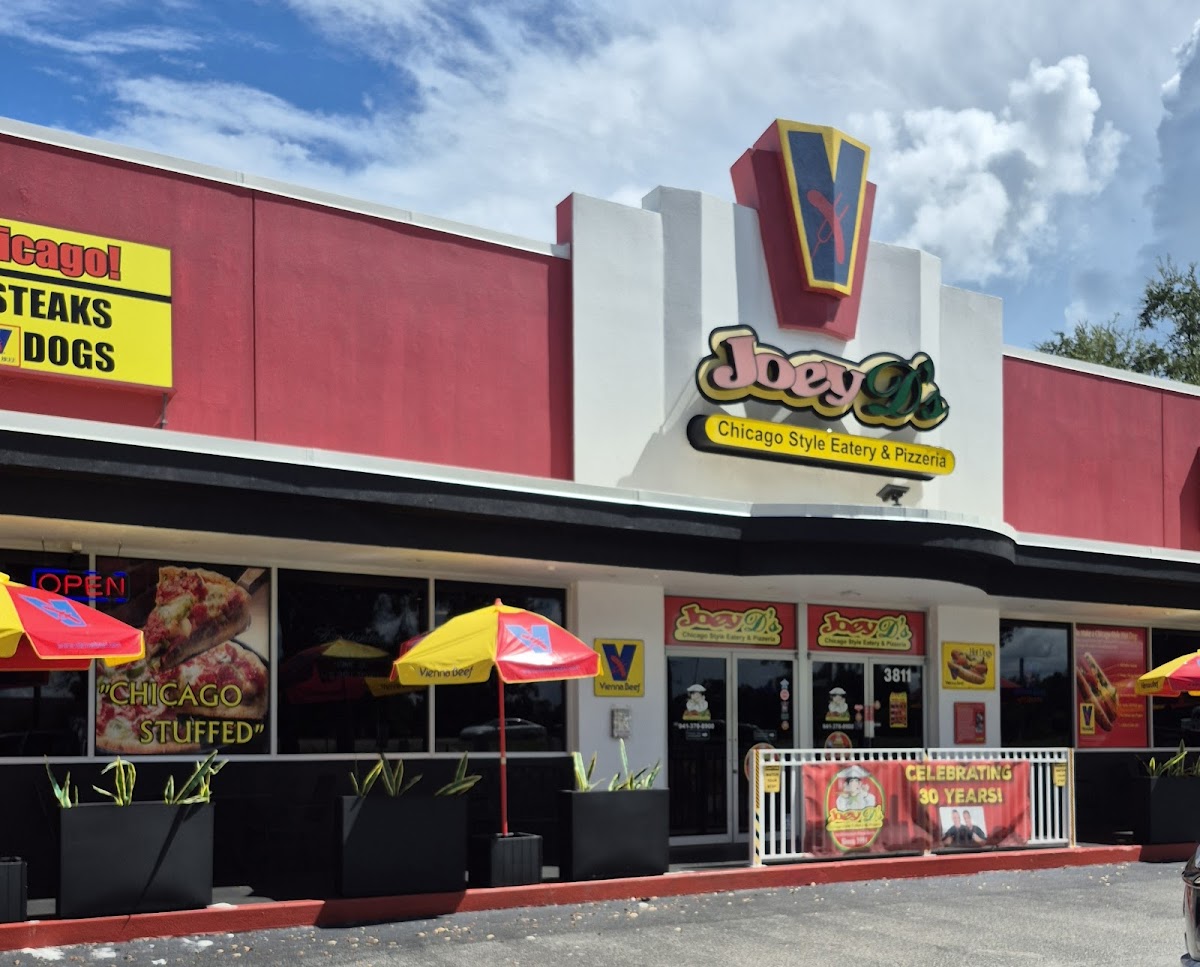 Joey D's Chicago Style Eatery & Pizzeria